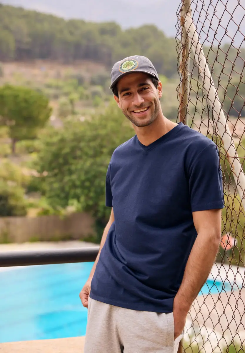 EASE V NECK T-SHIRT - Image 25